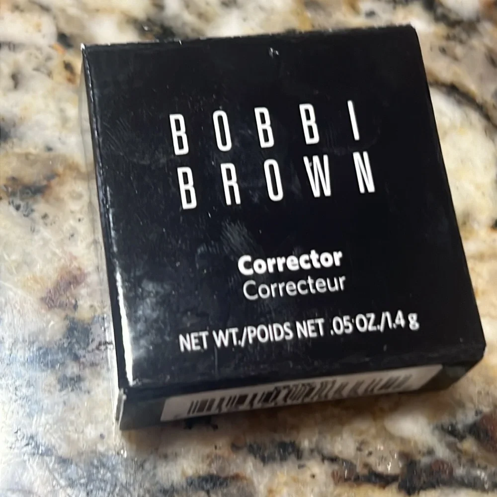 💕🌙Bobbi Brown Porcelain Peach Color Corrector